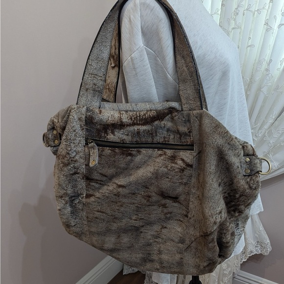 Textured Brown Leather Hand Bag - Picture 2 of 8